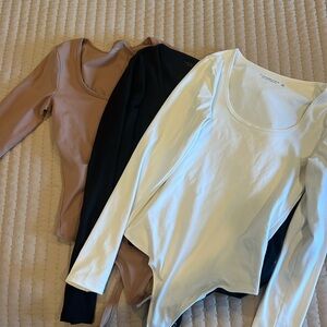 Abercrombie & fitch tan, back and white Seamless Fabric Scoopneck Bodysuit XS